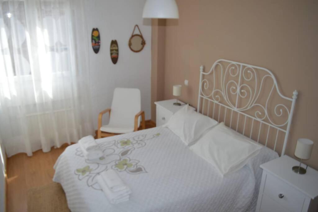 Apartamento Turistico Faro De Luno Сан-Вісенте-де-ла-Баркера Екстер'єр фото