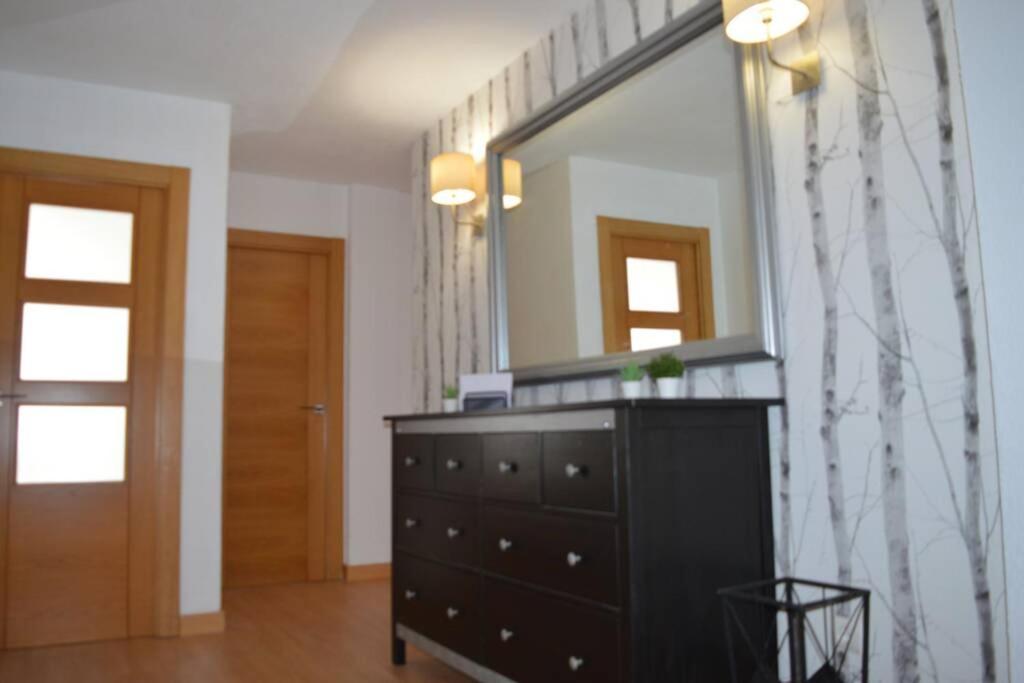 Apartamento Turistico Faro De Luno Сан-Вісенте-де-ла-Баркера Екстер'єр фото